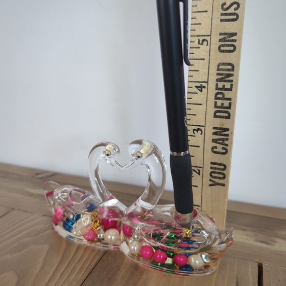 Vintage Kitsch Kissing Swans Paper Weight Pen Holder - Picture 8 of 10